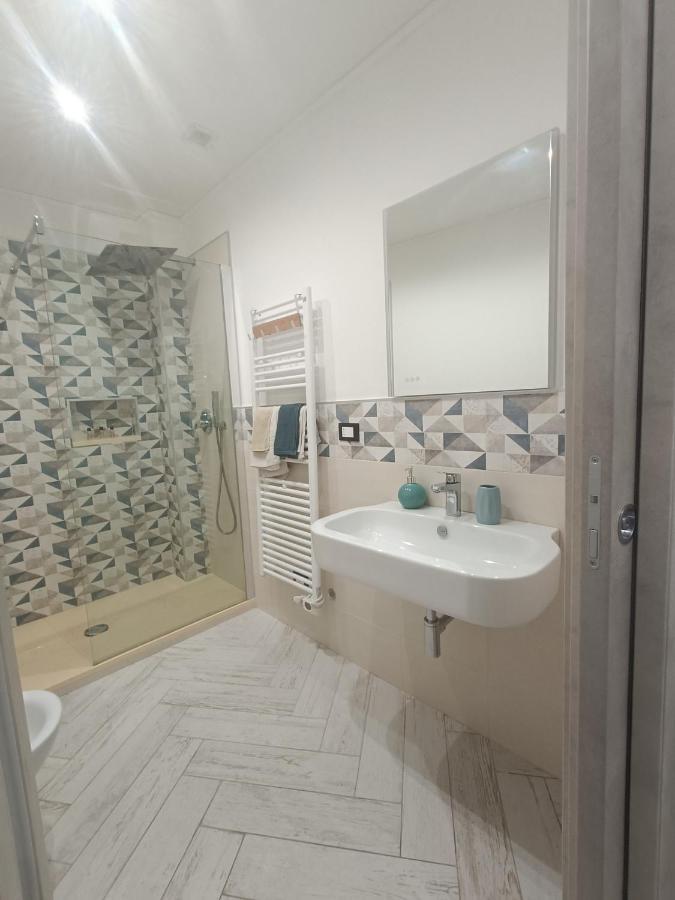 Casa Vacanze Via Nizza 57 Zinola-Wifi Savona Luaran gambar
