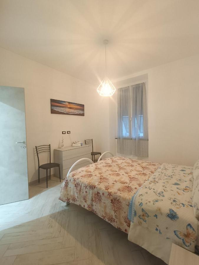 Casa Vacanze Via Nizza 57 Zinola-Wifi Savona Luaran gambar